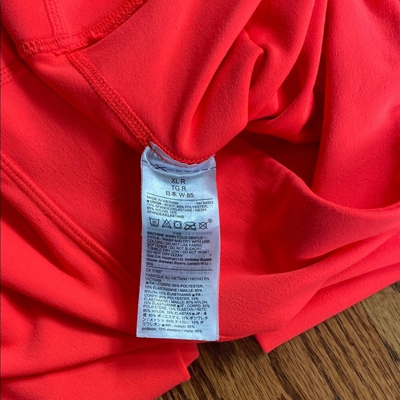 Bright orange-red Gap leggings, size XL. Excellent condition, no rips or stains. - Picture 11 of 12